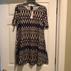 Brand new Agnes and Dora swing top!!